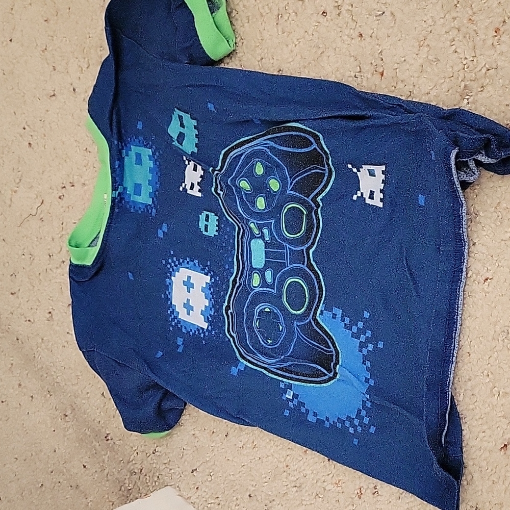 Boys video game shirt, large